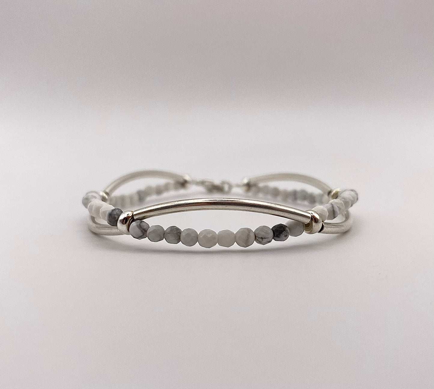 Bracelet Howlite facettes + tubes argent 925