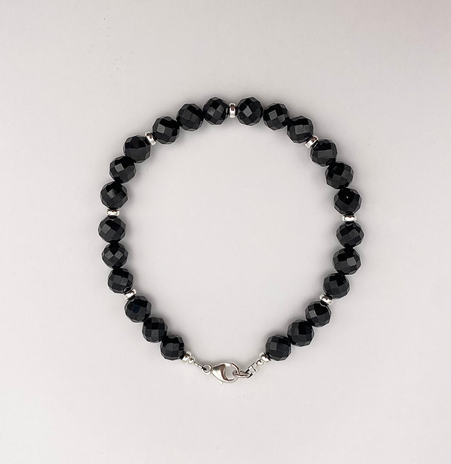 Bracelet Spinelle noire facettes