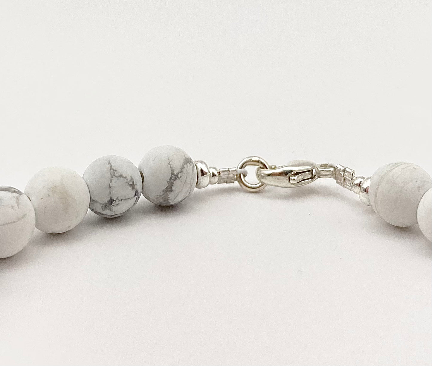 Bracelet Howlite (finition sablé)